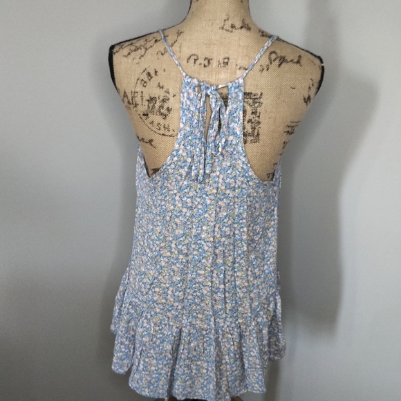5/$25 Blue Floral Tank Small - Picture 3 of 6